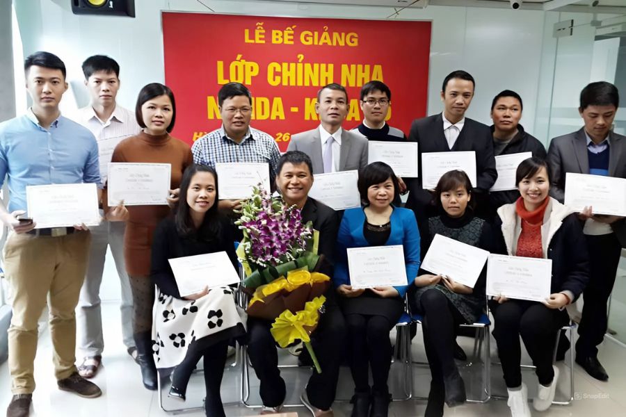 Khóa học chỉnh nha cơ bản - khóa K16 tại Hà Nội