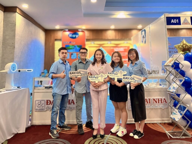 trien-lam-hoi-nghi-1