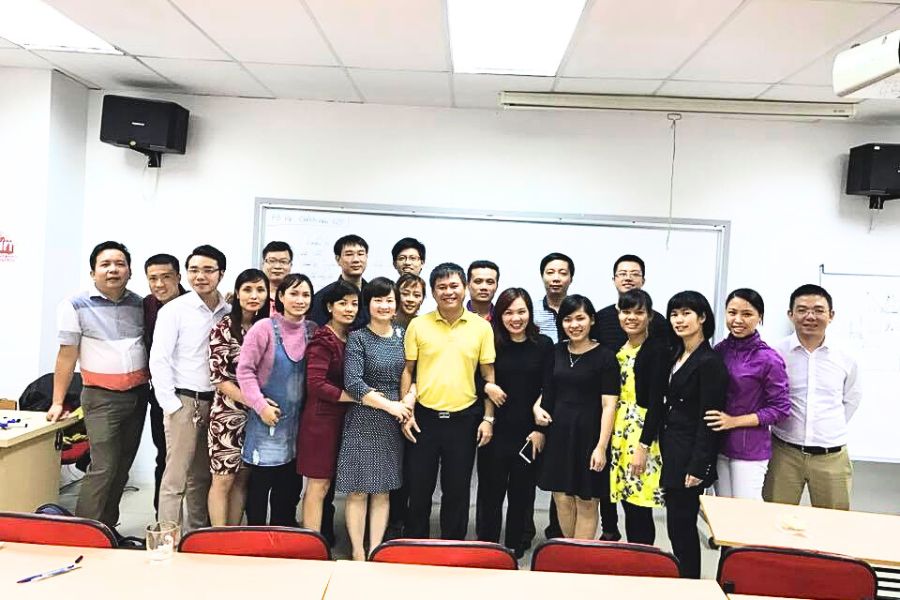 Hình ảnh các học viên tại khóa học chỉnh nha cơ bản - khóa K25 tại Hà Nội.