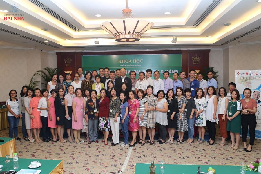 khóa học mini vít trong chỉnh nha