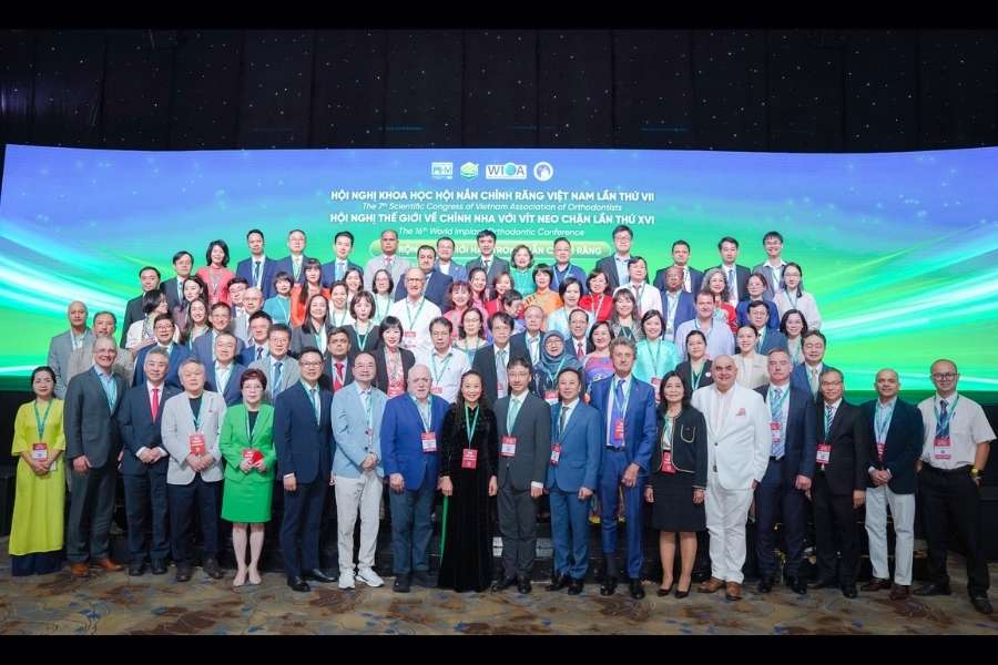Hội nghị VAO-WIOC thu hút đông đảo các bác sĩ từ trong và ngoài nước tham dự.