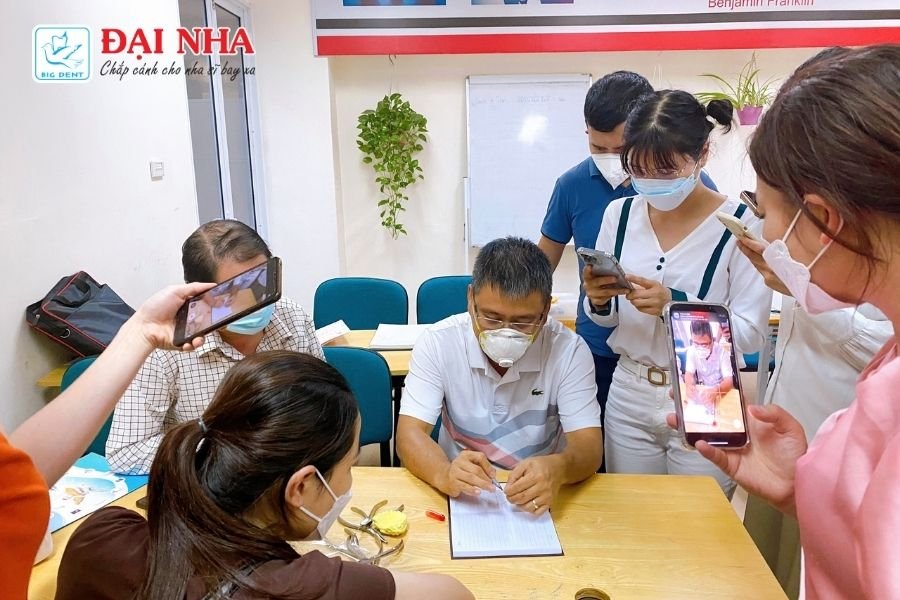 bế giảng k86 khóa học chỉnh nha tổng hợp tại hà nội
