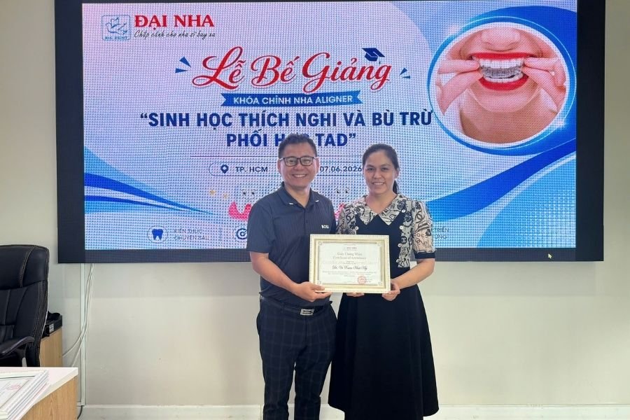 bế giảng cnm2 khóa học chỉnh nha aligner tại tphcm