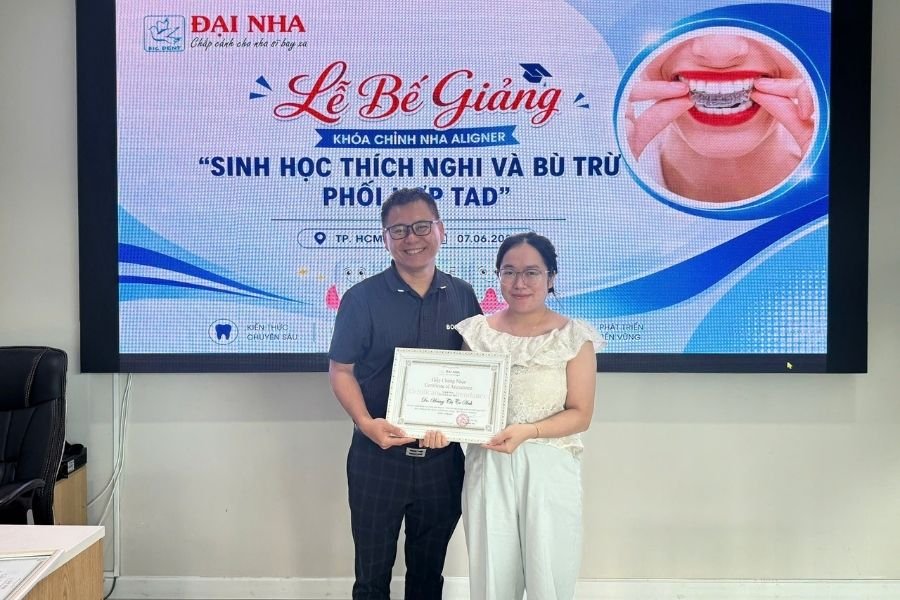 bế giảng cnm2 khóa học chỉnh nha aligner tại tphcm