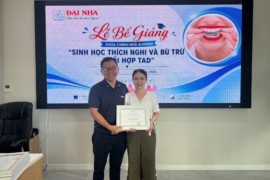 bế giảng cnm2 khóa học chỉnh nha aligner tại tphcm