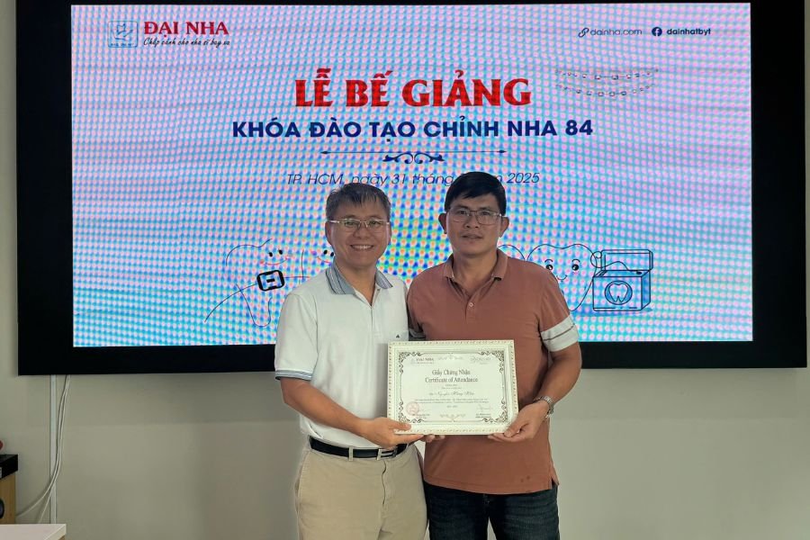 bế giảng k84 khóa học chỉnh nha tại tphcm