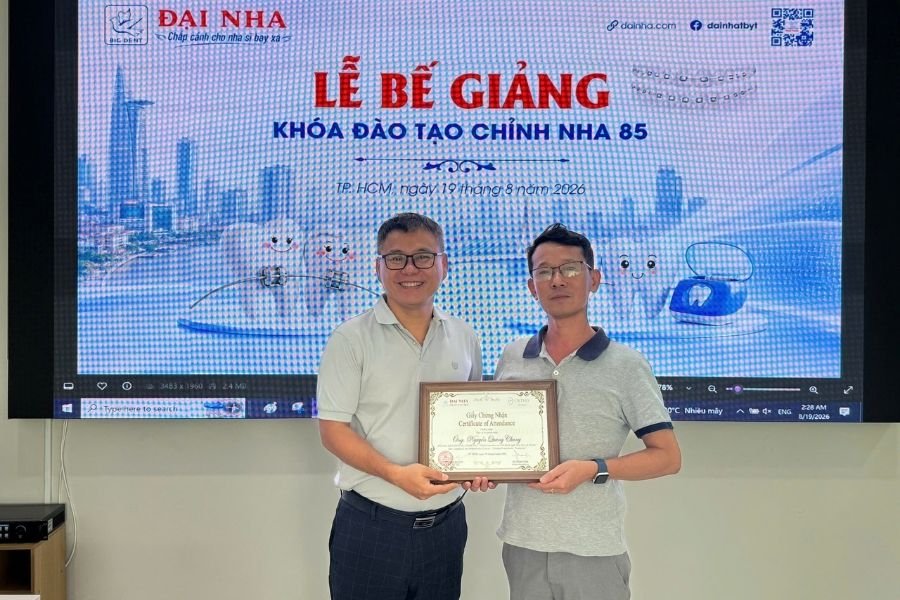 bế giảng k85 khóa học chỉnh nha tổng hợp tại tphcm