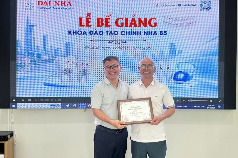 bế giảng k85 khóa học chỉnh nha tổng hợp tại tphcm
