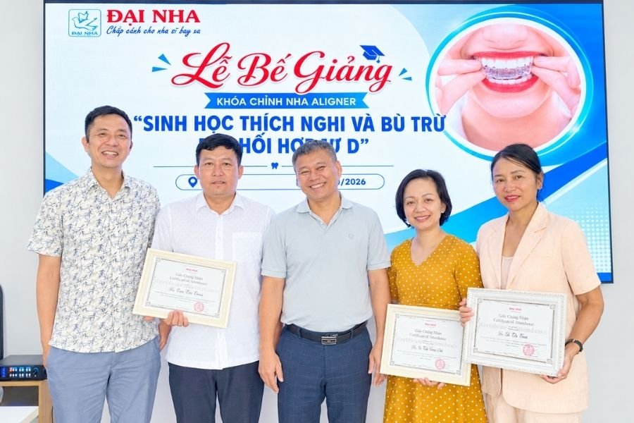 bế giảng cnm4 khóa học chỉnh nha aligner tại tphcm
