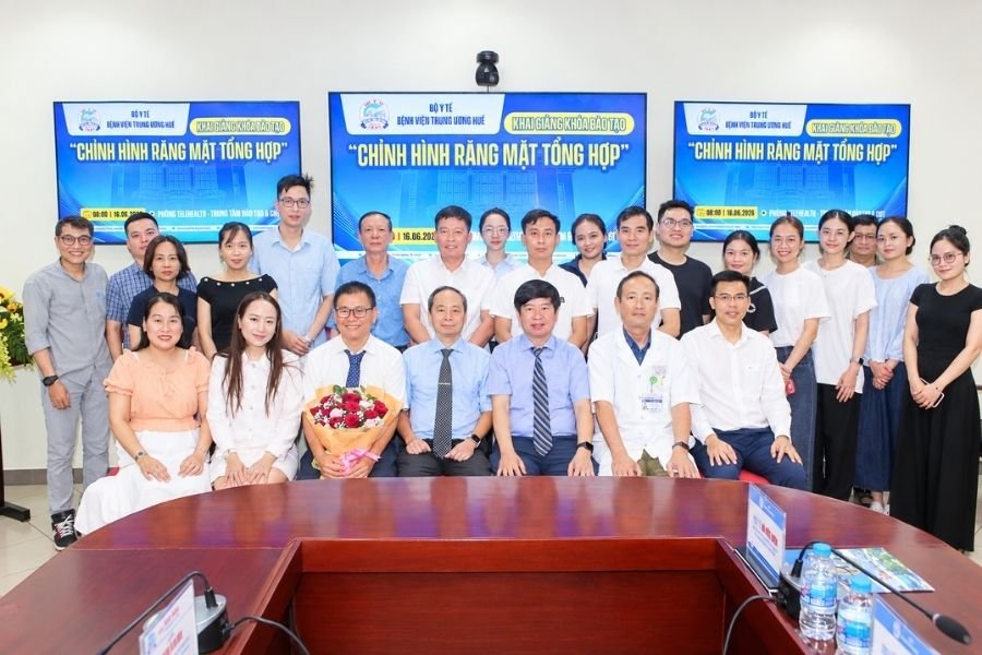 khai giảng k89 khóa học chỉnh nha tổng hợp tại huế